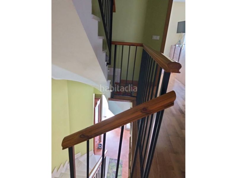 Foto a06147d5-3ed4-4842-b979-6499312688bc. Casa adossada amb calefacció aparcament a Vioño Piélagos