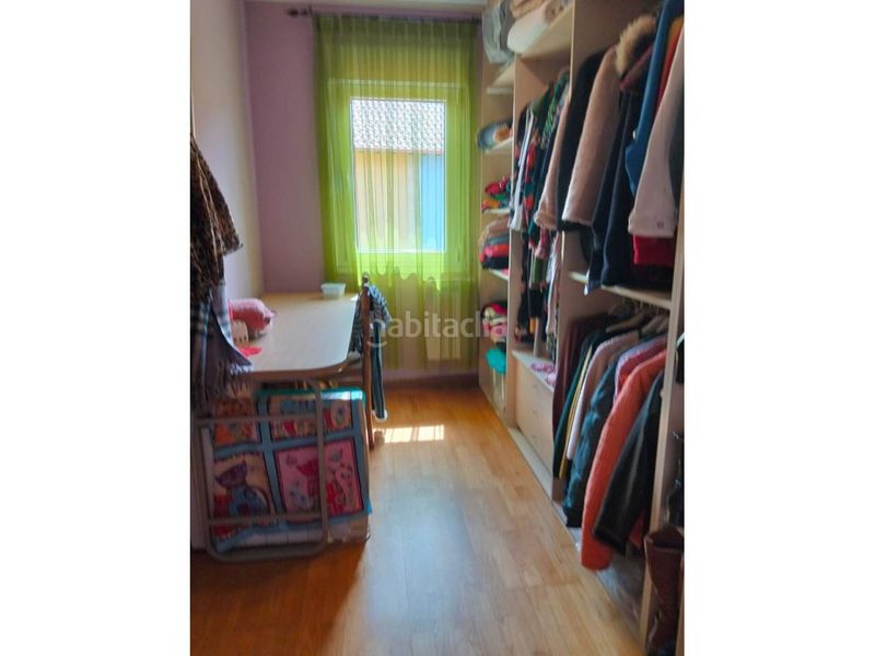Foto bba93086-c62a-4f76-a7e1-595ed5437c2c. Casa adossada amb calefacció aparcament a Vioño Piélagos