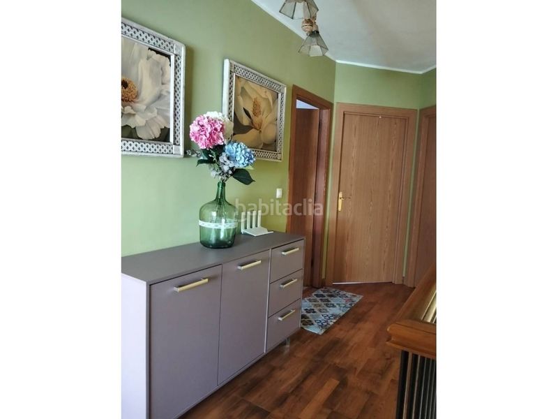 Foto d57d11ca-9a73-4c48-ad46-cf85343f9576. Casa adossada amb calefacció aparcament a Vioño Piélagos