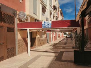 Local Comercial en Calle Fragata Cervantes 31