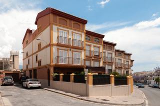 Maison jumelée  Calle rafael alberti. Casa con jardin