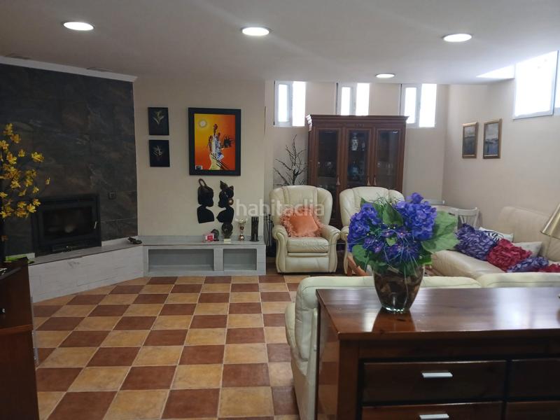 Foto 2c5d52dd-57b7-4a58-926e-14e6a7a45358. Chalet  con piscina en Motril ciudad Motril