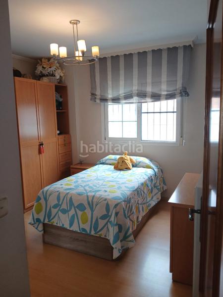 Foto 53c43d3c-844a-4978-b838-334f7bae0e8e. Chalet  con piscina en Motril ciudad Motril