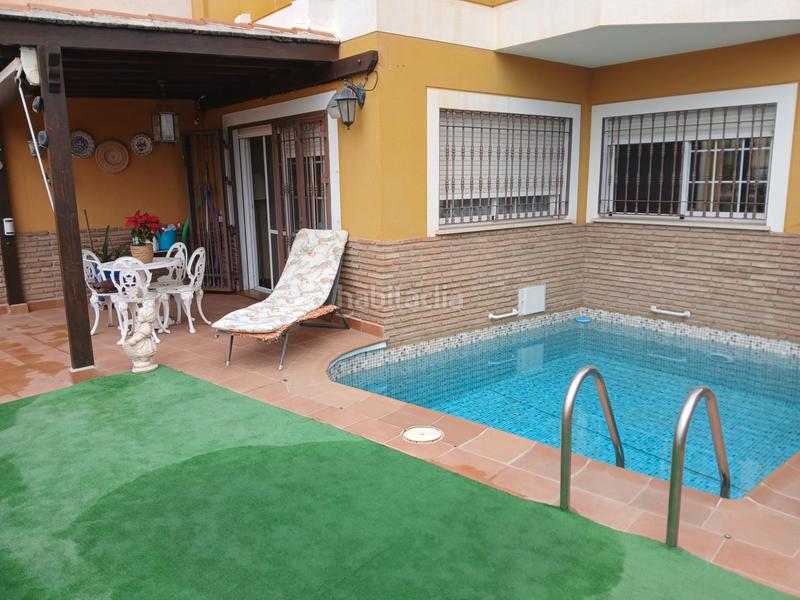 Foto 5e9b5f71-9783-47ff-b27b-ce99a8a658ba. Chalet  con piscina en Motril ciudad Motril