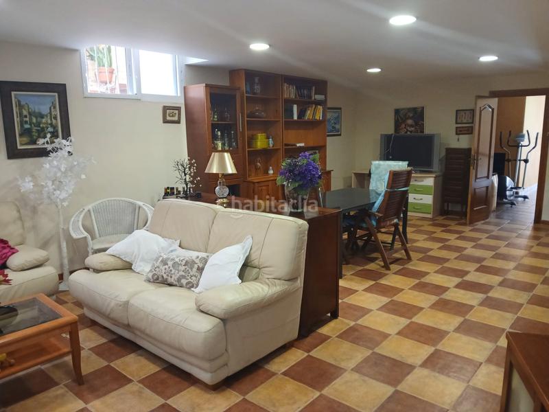 Foto c5a0013e-5439-46a6-bba3-44a8cfaada49. Chalet  con piscina en Motril ciudad Motril