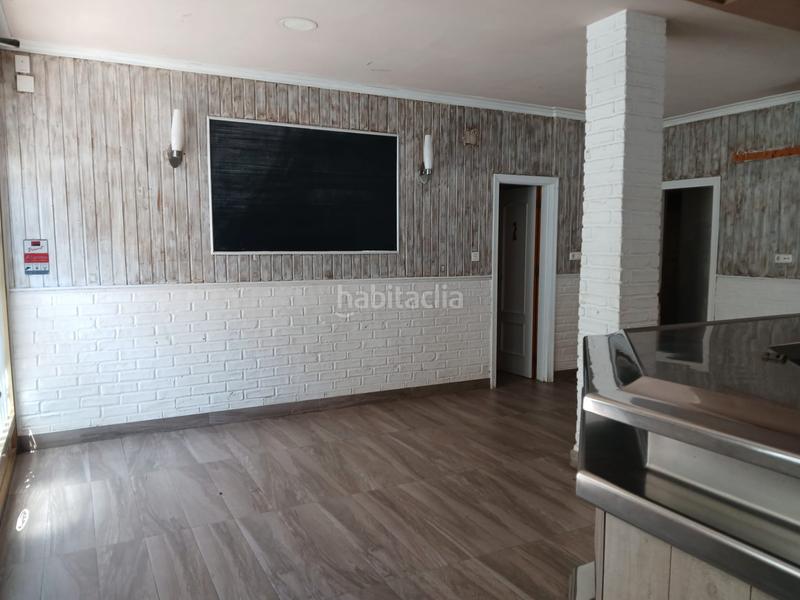Foto c4929ee8-8416-4e32-a98d-b0ec2f105789. Local comercial en Motril ciudad Motril