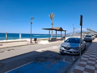 Local commercial à Calle Acera del Mar