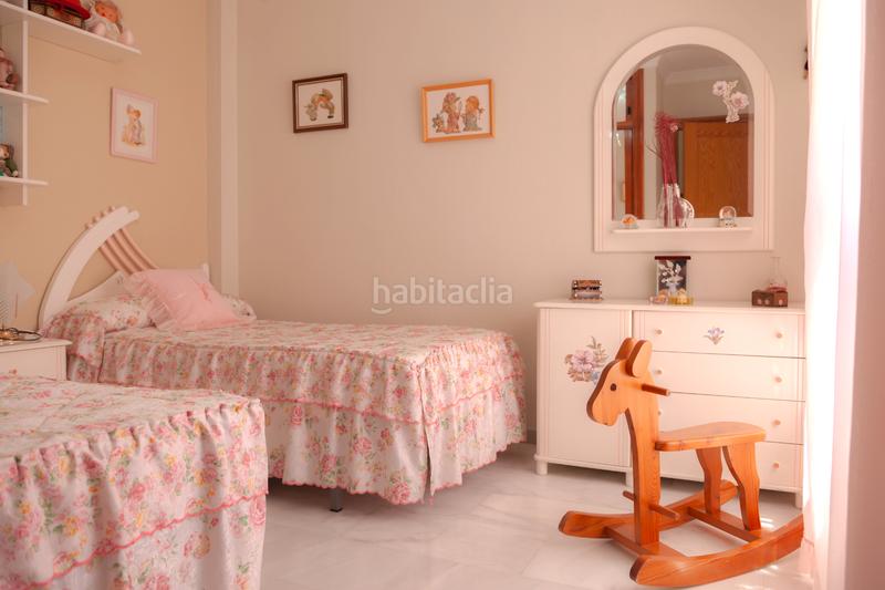 Foto 07cab94e-e3ae-4ace-a917-74261775d19c. Casa adosada casa con jardin en Motril ciudad Motril