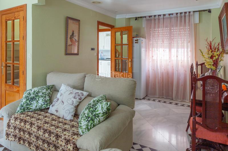 Foto ba901fb1-af8a-4f73-822f-453145e9ca5d. Casa adosada casa con jardin en Motril ciudad Motril