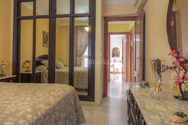 Foto daf38c1f-3dc6-41ae-802e-d863d9f782d8. Casa adosada casa con jardin en Motril ciudad Motril