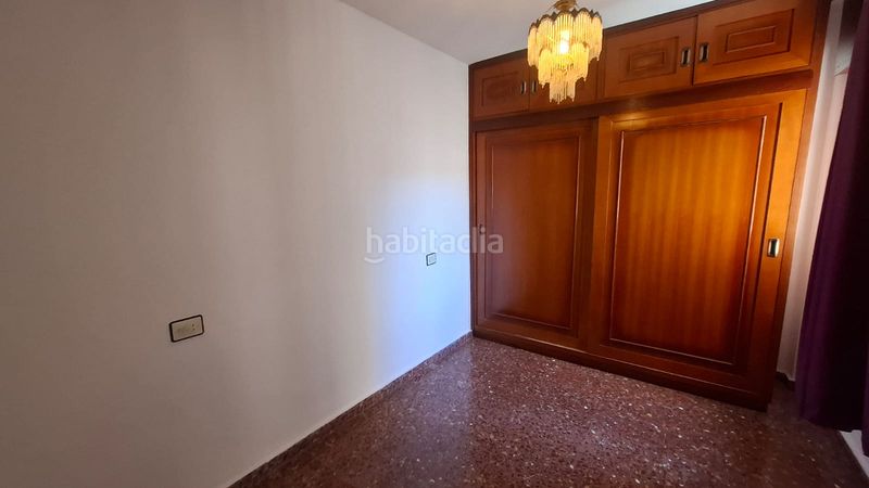 Foto 0aca2900-db37-4c90-8bec-0fc558fd46c4. Casa adossada a Motril ciudad Motril