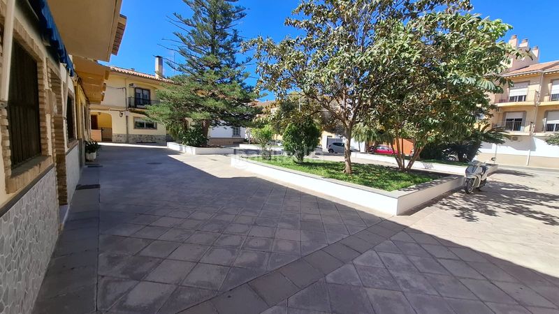 Foto d190d15f-64a6-4922-8db5-0d6a53933fce. Casa adossada a Motril ciudad Motril