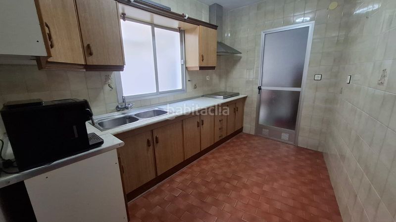 Foto dfe6ff46-89f2-4a13-9e60-b48fb6e60a03. Casa adossada a Motril ciudad Motril