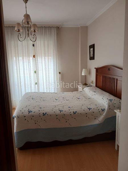 Foto 4867cd42-bb5f-43cf-9669-809e5a8e08ab. Xalet amb xemeneia aparcament piscina a Motril ciudad Motril