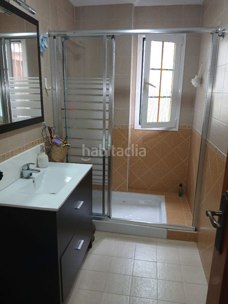 Foto 5ff30860-c98a-44f9-b26d-a0833ef12f55. Xalet amb xemeneia aparcament piscina a Motril ciudad Motril