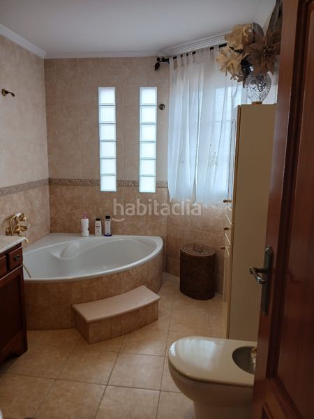 Foto 648d2342-1056-4702-a1be-2614fbafc831. Xalet amb xemeneia aparcament piscina a Motril ciudad Motril