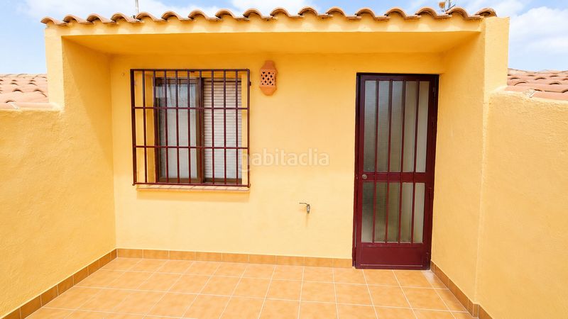 Foto 0d09d26e-f8d4-4ce1-bade-285b5d375dd3. Casa adossada amb aparcament a Motril ciudad Motril