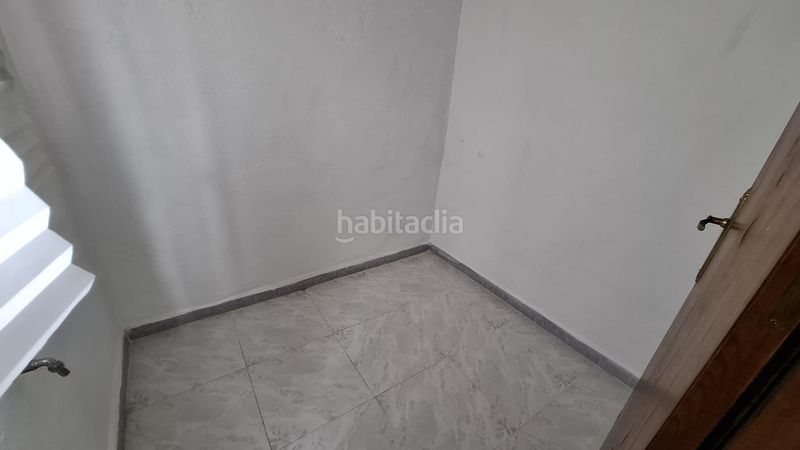 Foto c6a414c9-f15f-43fe-9ed4-216cd3587f19. Casa adossada amb aparcament a Motril ciudad Motril