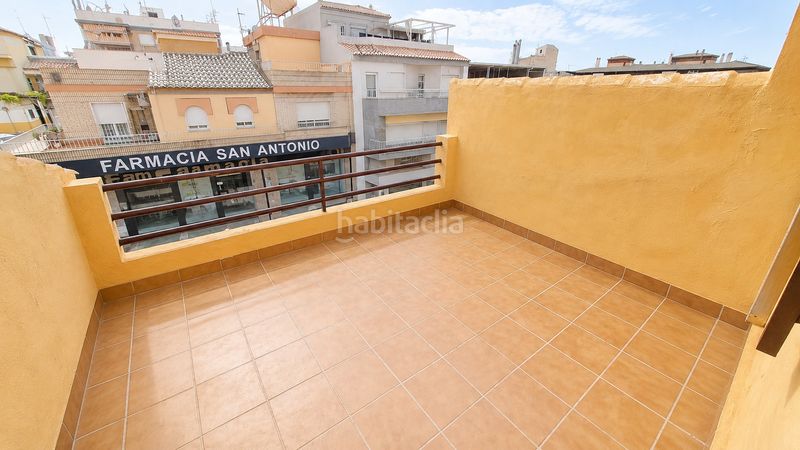 Foto d91a9204-08f6-42dc-9770-5bda61e7dd07. Casa adossada amb aparcament a Motril ciudad Motril