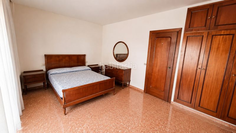 Foto b6937869-f354-43be-bd1f-9229b0aca4f9. Casa adossada amb aparcament a Motril ciudad Motril