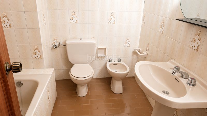 Foto f4a659a8-82c4-4096-87d2-7875dad42b0b. Casa adossada amb aparcament a Motril ciudad Motril