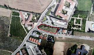 Terreny residencial  Calle avenida zaragoza. Terreno urbano...