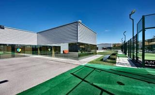 Affitto Terreno residenziale  Carretera del cortijo. Parcela de 6.000 metros con construcción de  complejo  deportivo