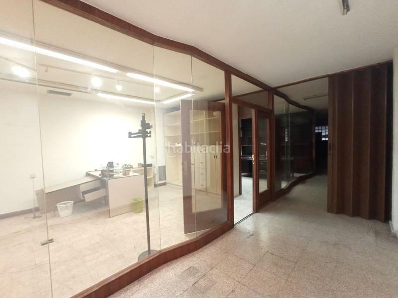 Foto 2353b0c1-aac6-4667-8bb1-f4f00cb41732. Local comercial local céntrico con plaza de garaje... en Logroño
