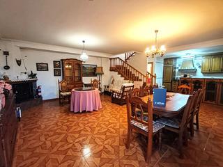 Maison à Murillo de Río Leza. Casa grande con jardín y huerto en murillo de rio leza.!