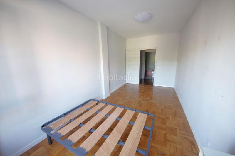 Foto 10bbbd47-a595-4867-9554-0fed13cdc8a5. Piso vivienda con vistas al parque semillero.! en Logroño