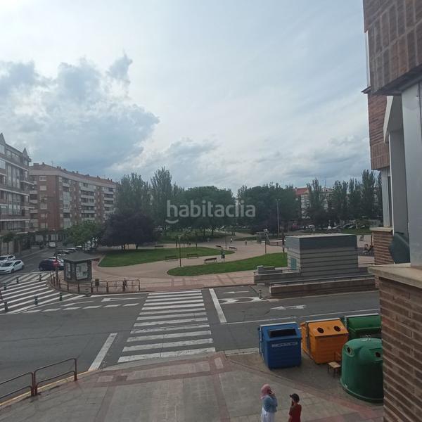 Foto 1b94d628-dce3-4e10-a27e-f4588d7723b3. Piso vivienda con vistas al parque semillero.! en Logroño