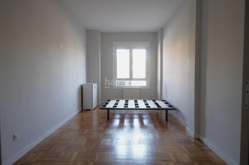 Foto 96e8b7d4-eb92-4e8a-b12c-725fbaffa2df. Piso vivienda con vistas al parque semillero.! en Logroño