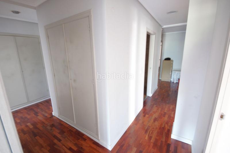 Foto b9a808fa-4c24-4ad3-93a3-b23e8b53edd2. Piso vivienda con vistas al parque semillero.! en Logroño