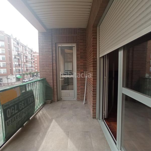 Foto ddea7b48-2807-45c6-8f35-11df4dc7db95. Piso vivienda con vistas al parque semillero.! en Logroño