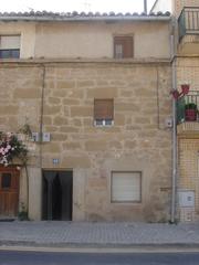 Masia a Cuzcurrita de Río Tirón
