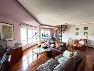 Appartement  Calle italia. 504  607 piso de 4 habitaciones con ático comunicado