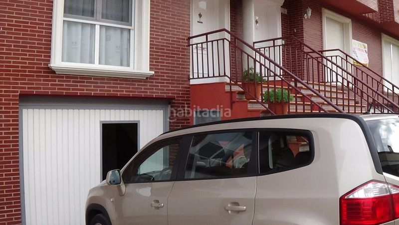 Foto a01e4e61-f3d8-474b-811b-e563f2e11d14. Casa adosada en Alesanco