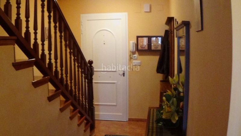 Foto d7273823-3fee-48d0-9623-033b2a48d6cc. Casa adosada en Alesanco