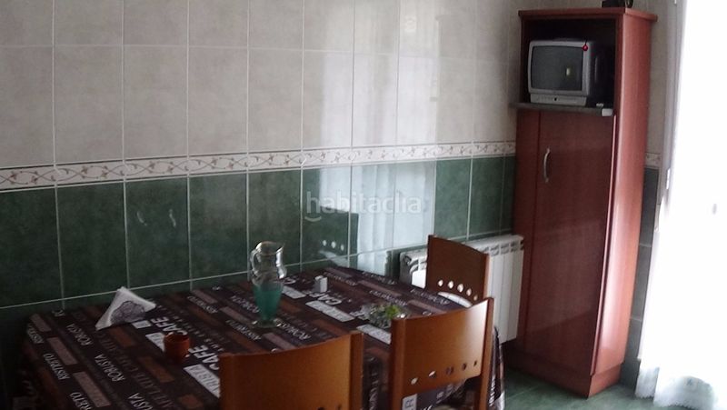 Foto b30b1b2a-840f-4e4a-a58f-90220f4f7058. Reihenhaus mit heizung parking in Alesanco