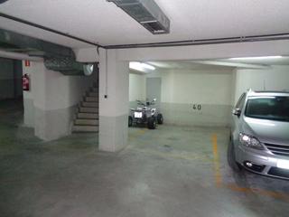 Aparcament cotxe a Haro. 1556 plaza de garaje
