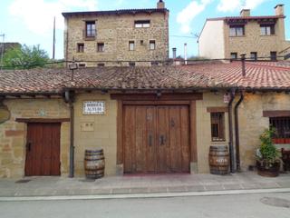 Edificio in Anguciana