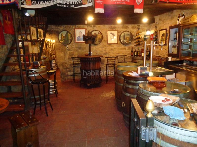 Foto 73fcfaa9-16db-4f71-8830-e98e1bdac316. Edificio en Anguciana