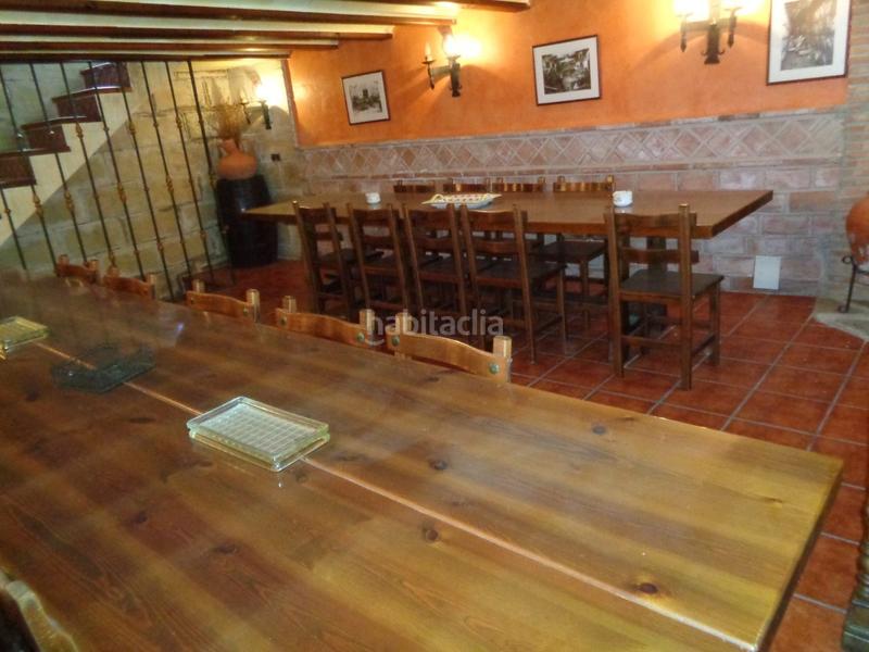 Foto 7c42e2e2-a827-41c0-9532-f75e4a22ee42. Edificio en Anguciana