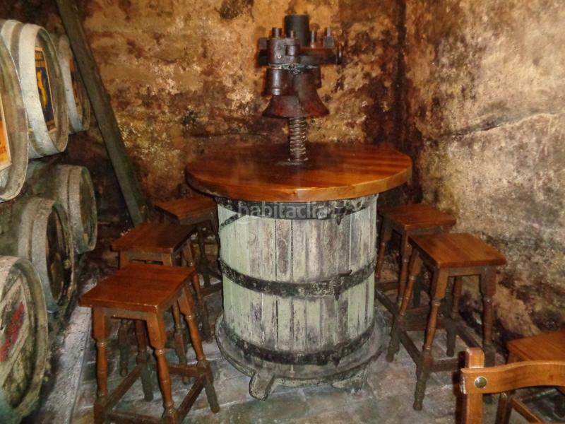 Foto bd7c8470-7a4e-4a0a-a0be-46e027e23712. Edificio en Anguciana