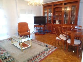 Appartement  Calle santo tomás. 2384  piso de 4 habitaciones y 2 baños reformado en el centro de