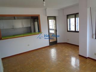 Pis a San Asensio. 2464 piso de 3 dormitorios, 1 baño y terraza