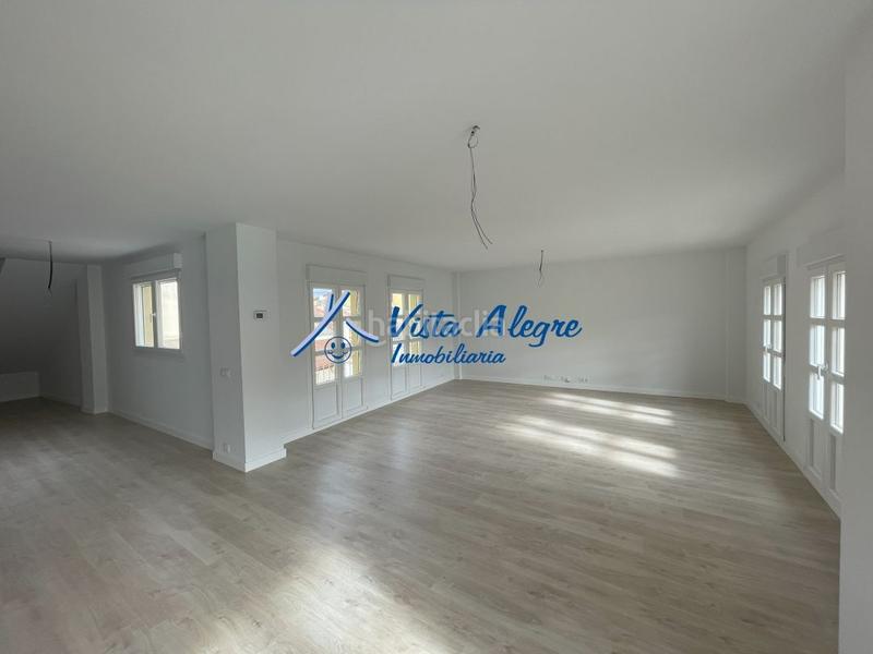 Foto 6f661663-c5df-443d-bea8-16d8ff4adcc6. Zweistöckige wohnung in calle lucrecia arana 8 in Haro