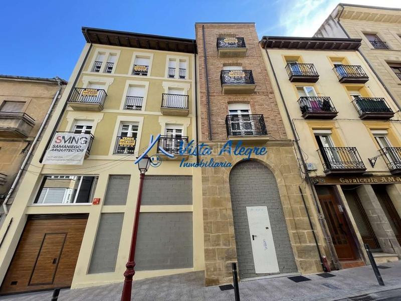Foto be1d0f7f-9f68-4da2-9d39-c227ae10ed4c. Zweistöckige wohnung in calle lucrecia arana 8 in Haro