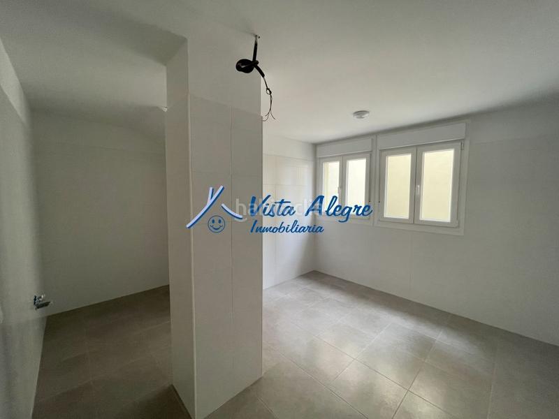 Foto ccaf6c05-981e-45f3-bdb1-aa4cc02d524a. Zweistöckige wohnung in calle lucrecia arana 8 in Haro