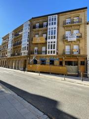 Appartement à Calle lucrecia arana 8. 2715 5321  estrena apartamento en edificio singular en casco his